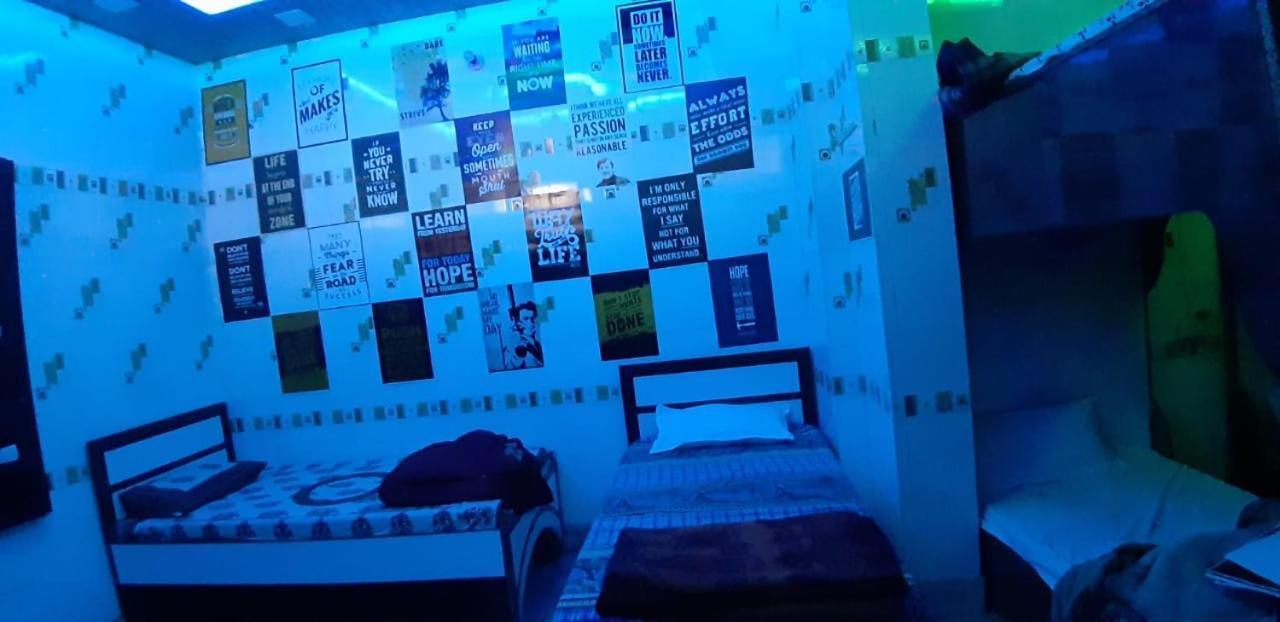 אמריצר Blue Eye Backpackers Hostel מראה חיצוני תמונה